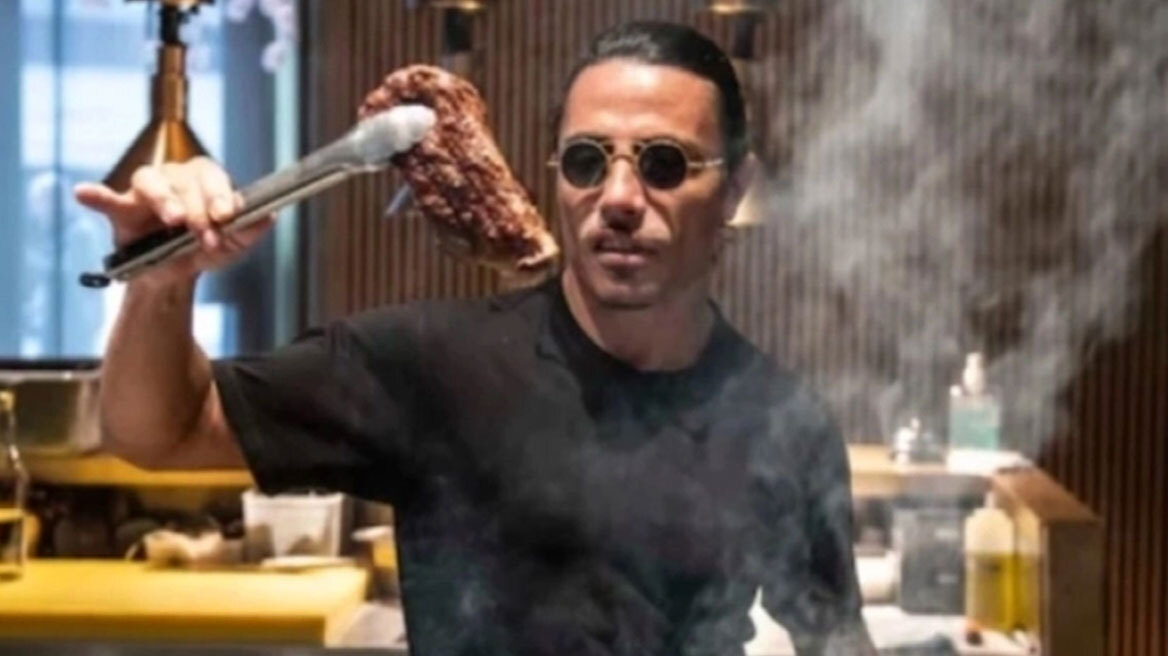 Τραγική πτώση του τζίρου στο εστιατόριο του Salt Bae στην Μύκονο: Απογοητευμένος ο Τούρκος, ετοιμάζει νέο project