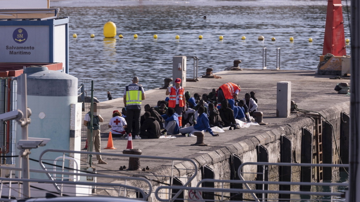 Σενεγαλέζος ηθοποιός που πήγε στα Κανάρια για ρεπορτάζ με μετανάστες βρήκε ανάμεσά τους τον αδελφό του