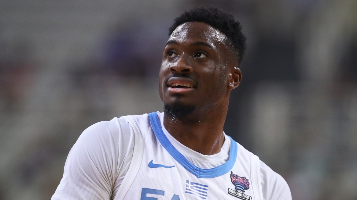 Λαχτάρα για την οικογένεια Αντετοκούνμπο: Στο νοσοκομείο η κόρη του Θανάση με υψηλό πυρετό