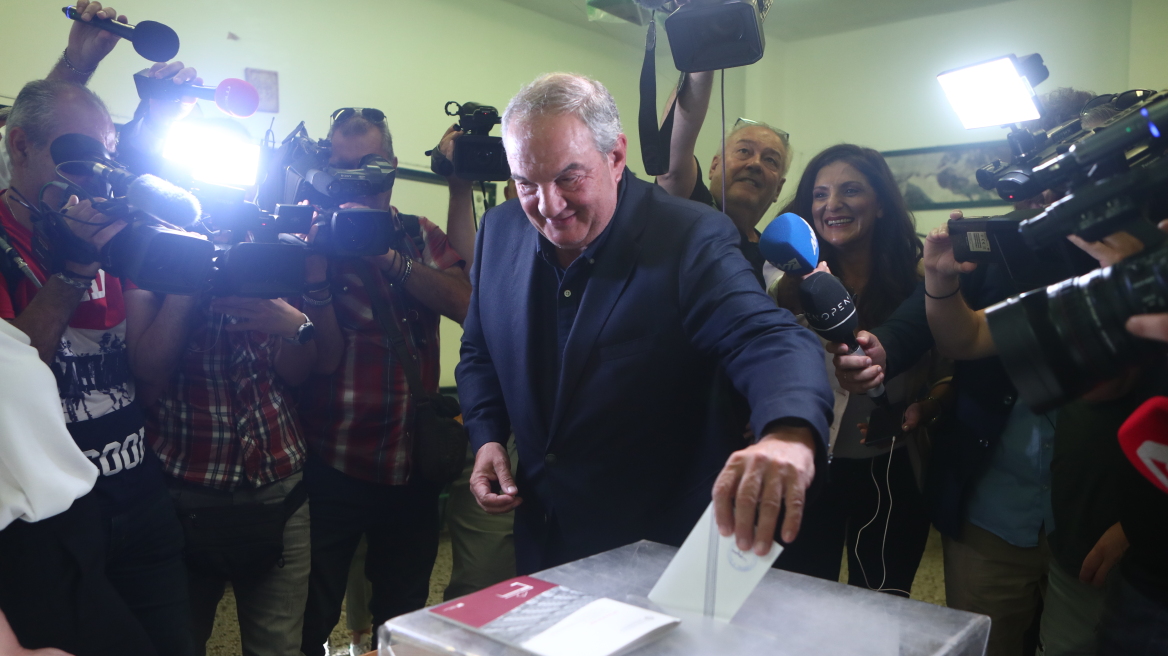 Εκλογές 2023: Το εκλογικό του δικαίωμα άσκησε ο Κώστας Καραμανλής