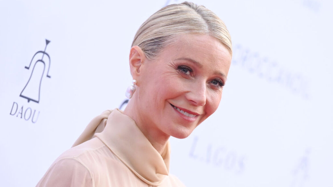 Γκουίνεθ Πάλτροου: Η τόπλες σέλφι στο πλευρό του συζύγου της