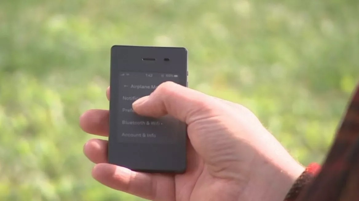 Η επιστροφή των «χαζών» κινητών (pics)