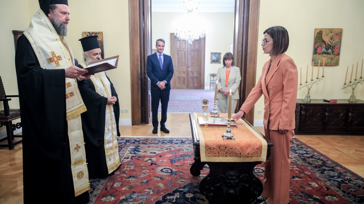 Ορκίστηκε η Ειρήνη Αγαπηδάκη ως Αναπληρώτρια Υπουργός Υγείας