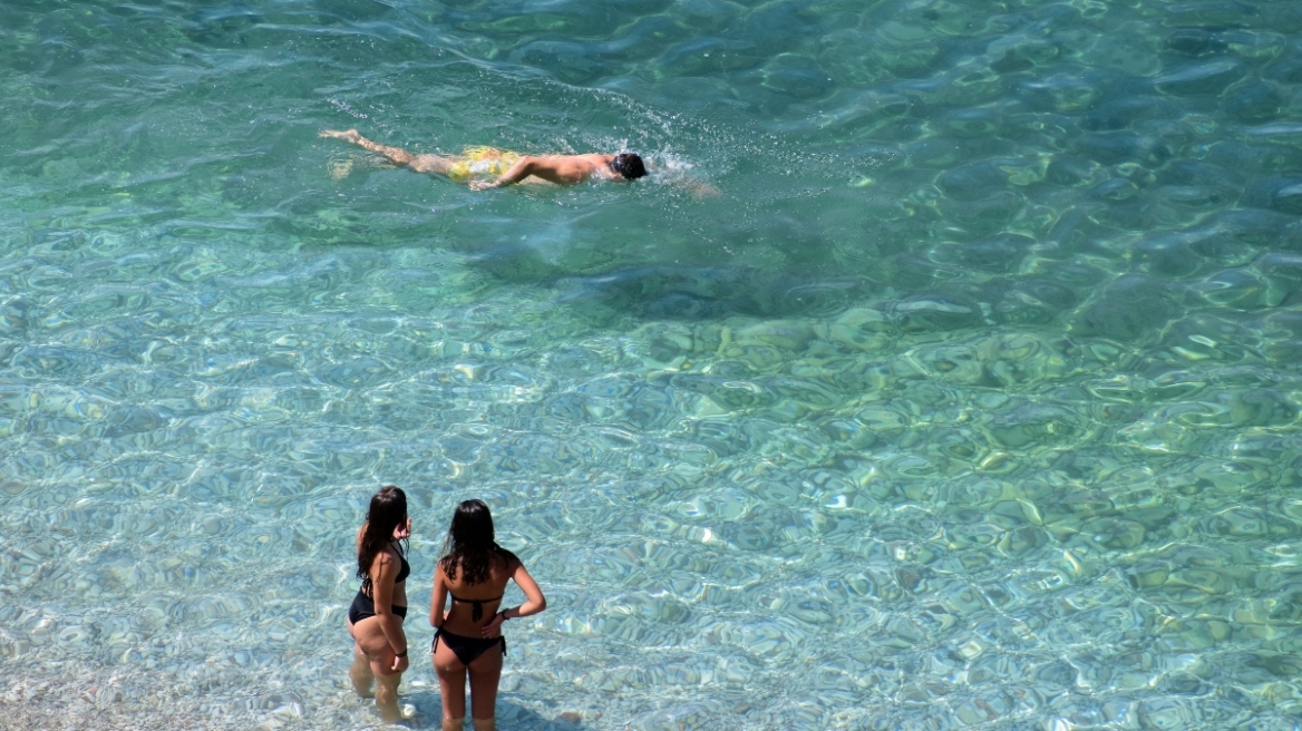 Καιρός - meteo: Ξεπέρασε τους 36 βαθμούς Κελσίου η θερμοκρασία σήμερα - Πού θα δούμε 37άρια αύριο