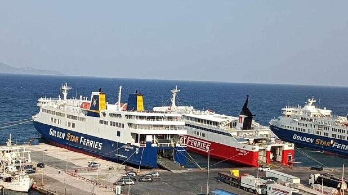 Άνοιξε το λιμάνι της Ραφήνας