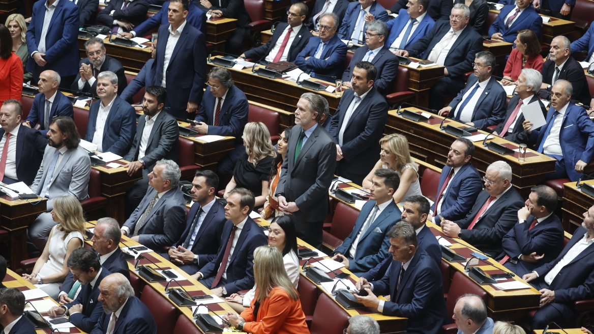 Ποια πρόσωπα θα βάλει σε θέσεις μάχης στη Βουλή ο Ανδρουλάκης 