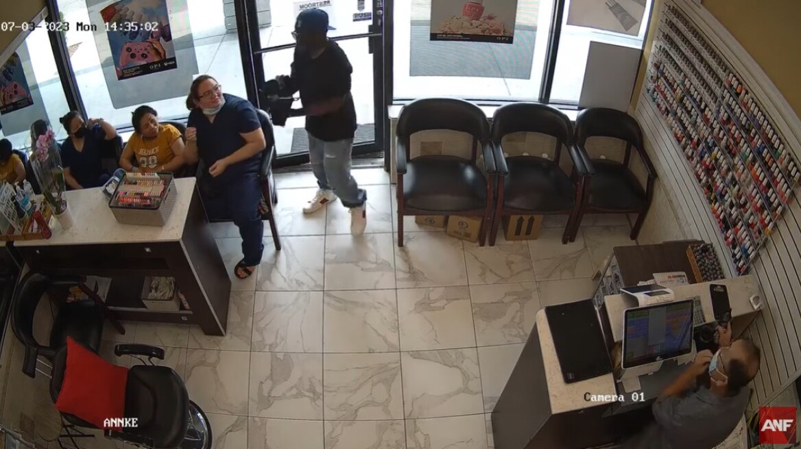 Ληστής για κλάματα στην Ατλάντα των ΗΠΑ - Πελάτες τον αγνοούν και φεύγει με άδεια χέρια! 