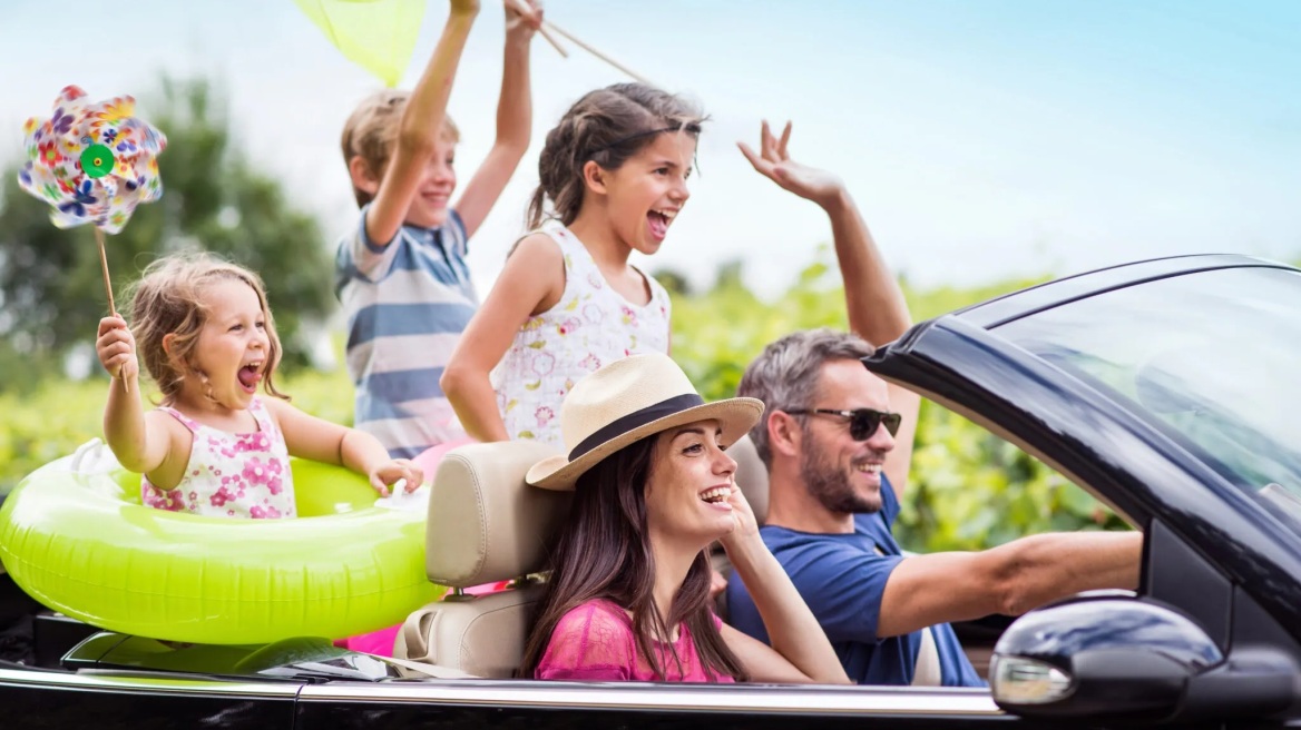 Πώς να εξοικονομήσετε χρήματα στις φετινές σας διακοπές