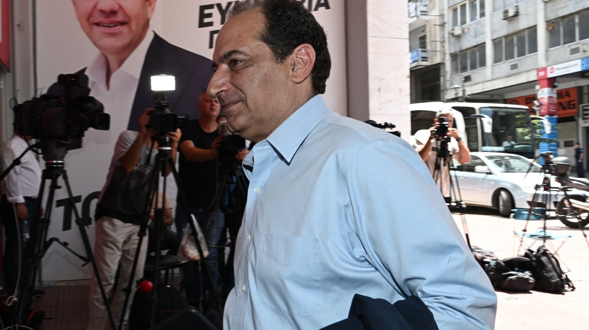 Χρήστος Σπίρτζης: Παραιτήθηκε από την Πολιτική Γραμματεία του ΣΥΡΙΖΑ - Στη θέση του ο Στέφανος Τζουμάκας