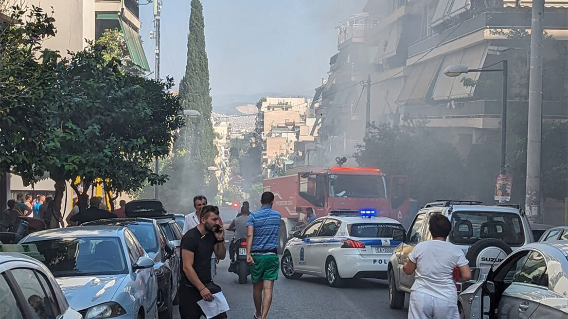 Βύρωνας: Υπό έλεγχο η φωτιά που ξέσπασε σε καφετέρια