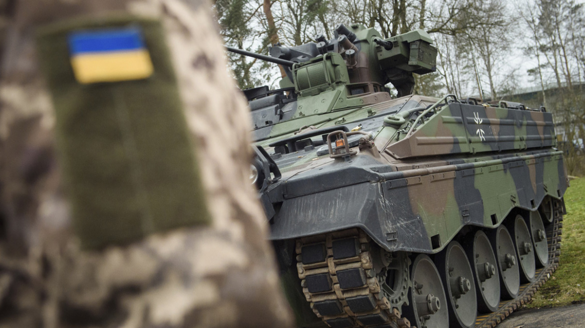 Πόλεμος στην Ουκρανία: Χρειαζόμαστε τεθωρακισμένα, 80 F-16 και αντιαεροπορικά, λέει το Κίεβο