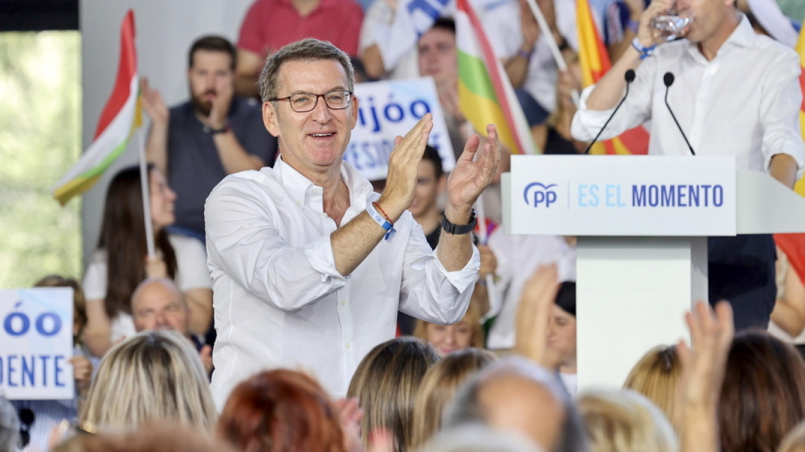 Bloomberg: Προς συμφωνία το ισπανικό συντηρητικό Λαϊκό Κόμμα με το ακροδεξιό Vox