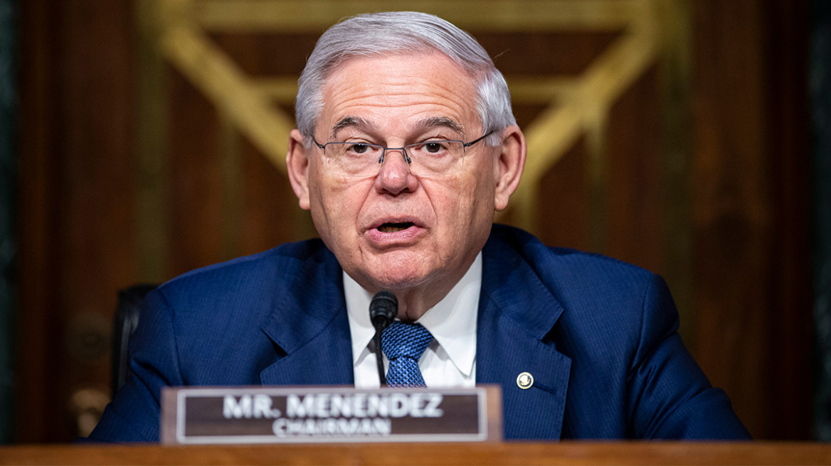 Κύπρος - Μενέντεζ: Θέλει να παρατείνει στα 3 έτη την ανανέωση της άρσης του εμπάργκο για πώληση όπλων