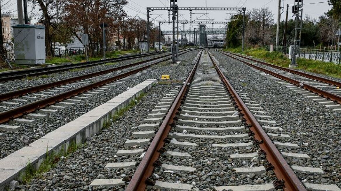 Δύο τρένα συγκρούστηκαν στη Σλοβακία - Πληροφορίες για πολλούς τραυματίες Δύο τρένα συγκρούστηκαν στη Σλοβακία - Πληροφορίες για πολλούς τραυματίες