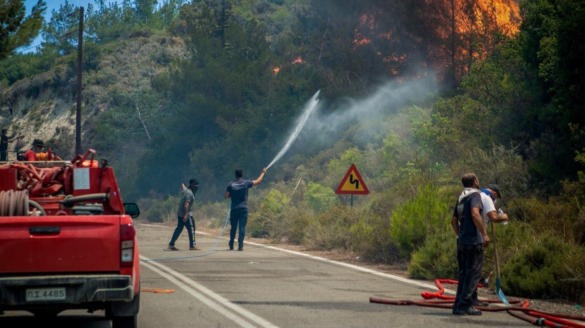 Φωτιά στη Ρόδο: Ερώτηση του ΠΑΣΟΚ στη Βουλή για τα έργα πυροπροστασίας