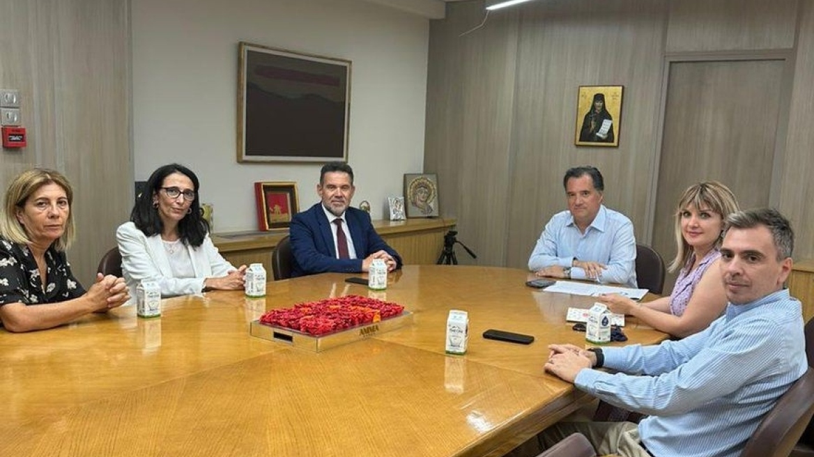 Άδωνις Γεωργιάδης: Ξεκίνησε συζήτηση για τα εργασιακά θέματα που αντιμετωπίζουν οι ασθενείς με καρκίνο