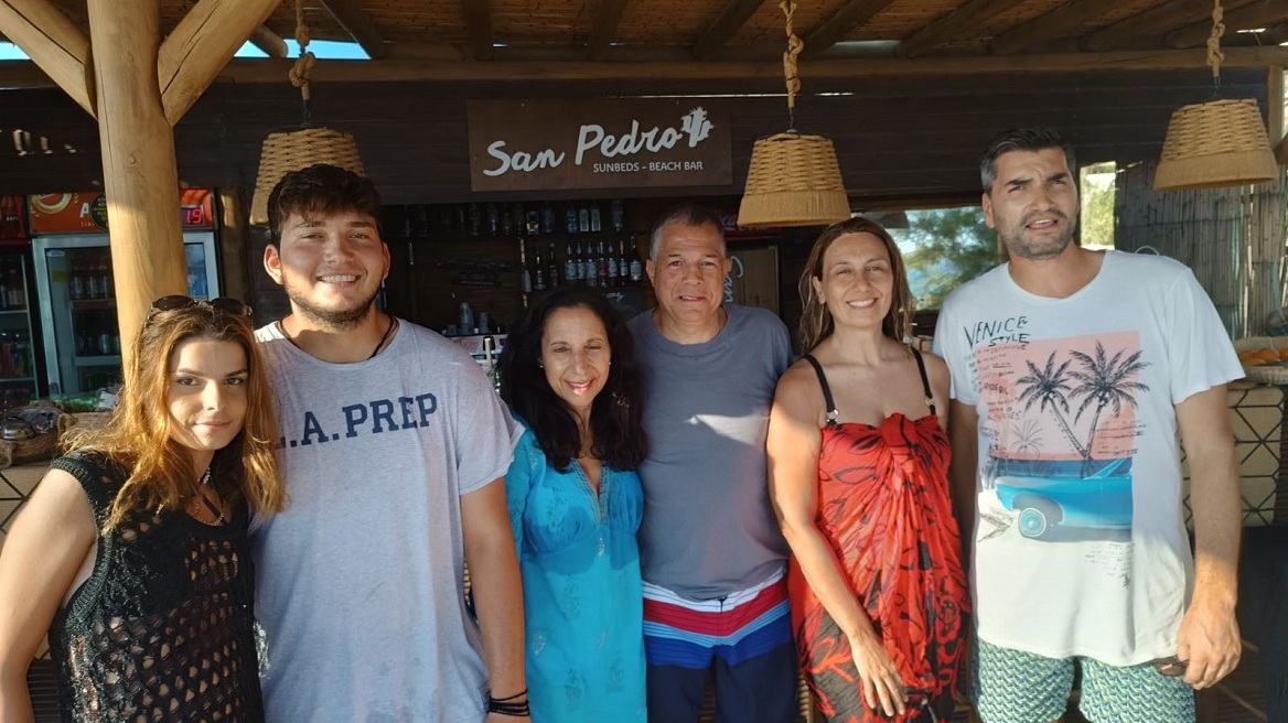 Στην Άνδρο ο Ελληνοαμερικανός γερουσιαστής Λεωνίδας Ραπτάκης