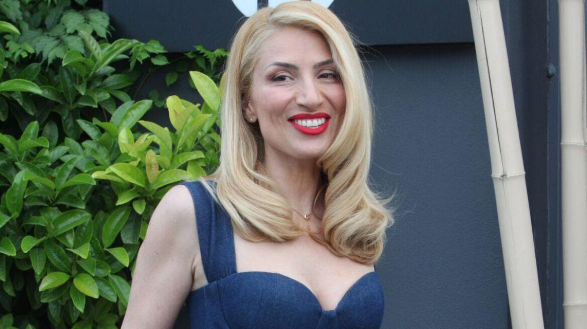 Μαρία Ηλιάκη: Ποζάρει στο Instagram τυλιγμένη με ένα σεντόνι