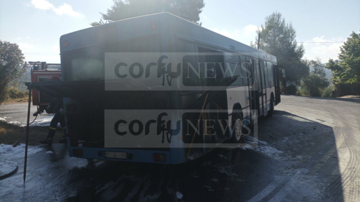 Φωτιά σε αστικό λεωφορείο στην Κέρκυρα