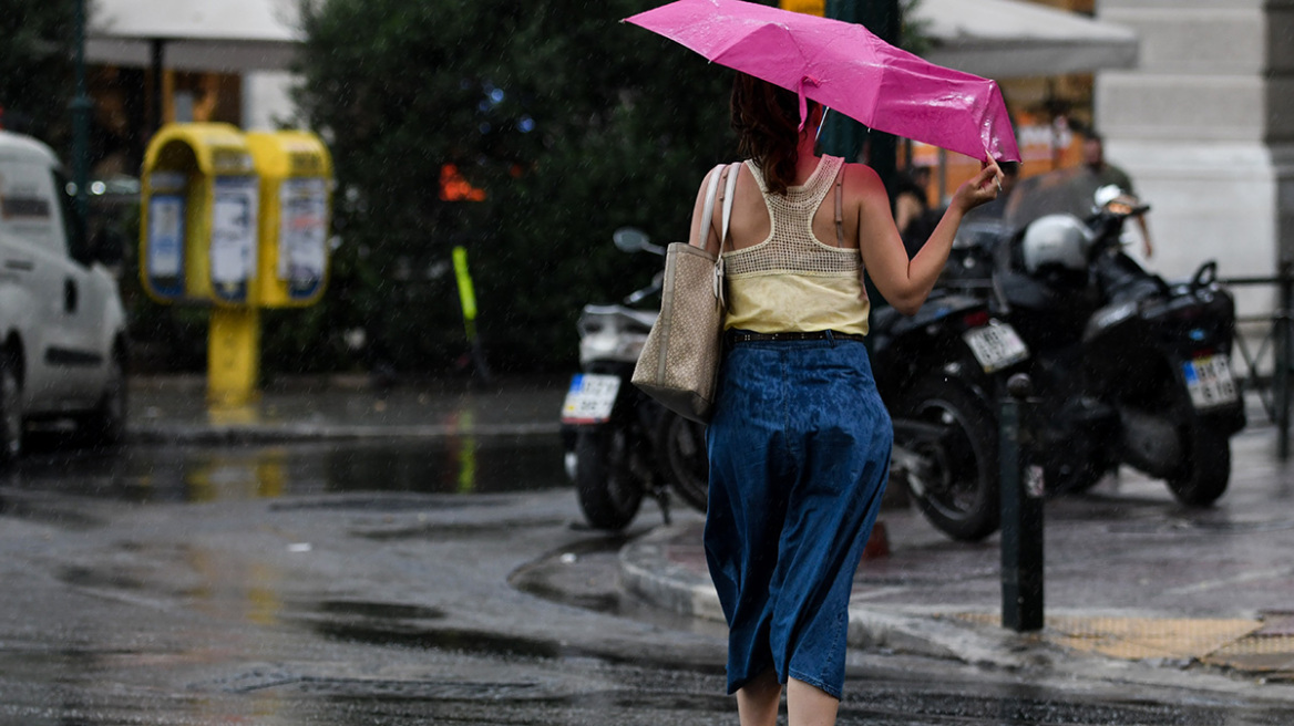 Καιρός: Μετά τη θερμή εισβολή έρχονται βροχές, καταιγίδες και πτώση της θερμοκρασίας