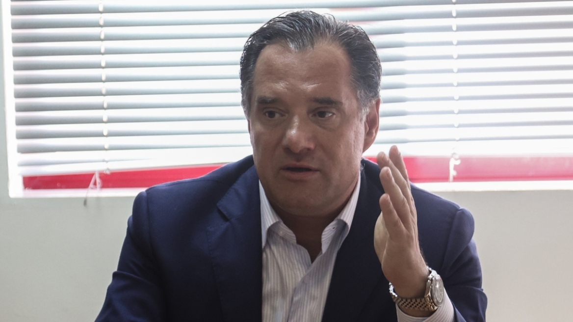 Άδωνις Γεωργιάδης: Διευκρινίσεις για τα δύο 8ωρα ημερήσιας εργασίας σε πολλαπλούς εργοδότες