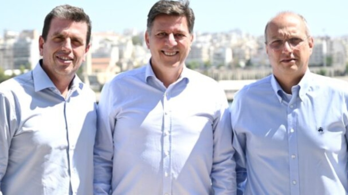 Μεταναστευτικό: Σύσκεψη με Βαρβιτσιώτη, Οικονόμου και Καιρίδη