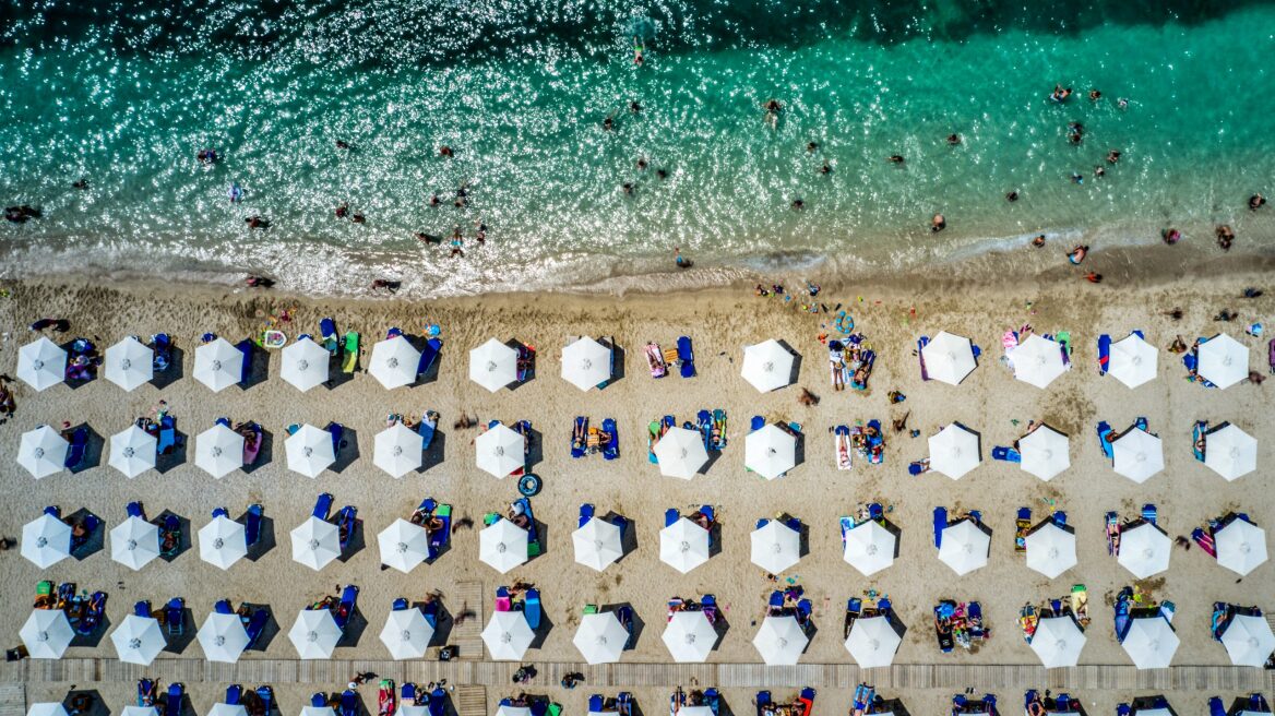 «Κίνημα της πετσέτας»: Εξαπλώνεται και στη Χαλκιδική  