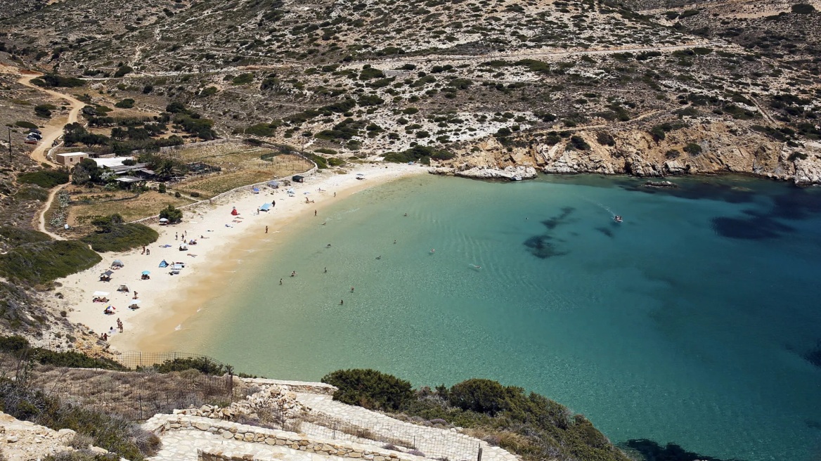 Μια παραλία στη Δονούσα, ανάμεσα στις 8 καλύτερες του κόσμου
