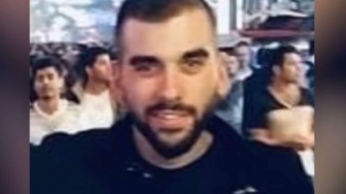 Νέα Φιλαδέλφεια: «Τον είδα λιπόθυμο, είχε χάσει σχεδόν όλο του το αίμα» λέει ο οδηγός του ασθενοφόρου που μετέφερε τον 29χρονο Μιχάλη