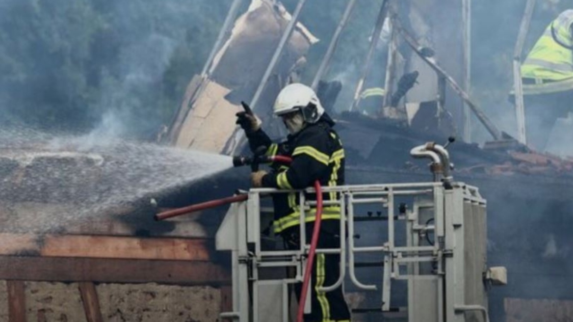 Γαλλία: Την ώρα που κοιμούνταν ξέσπασε η φωτιά σε εξοχική κατοικία για ΑμεΑ - «Μια συγκλονιστική τραγωδία»
