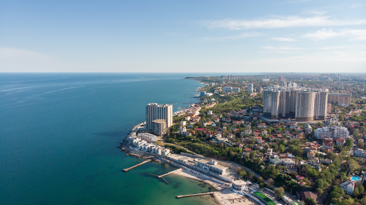 Ουκρανία: Για πρώτη φορά μετά τη ρωσική εισβολή, άνοιξε για τους πολίτες η πρόσβαση σε παραλίες στην Οδησσό