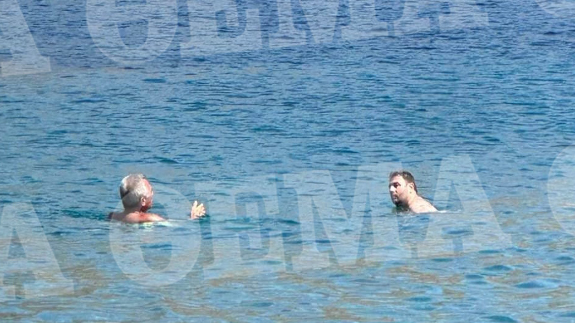 Ανδρουλάκης: Στην Αστυπάλαια συνεχίζει τις διακοπές του ο πρόεδρος του ΠΑΣΟΚ - Δείτε φωτογραφίες