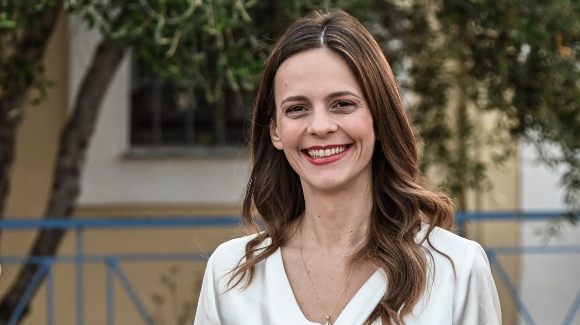 Αχτσιόγλου: Στο Πήλιο με τον γιο της και τον Τζανακόπουλο - Δείτε φωτογραφίες