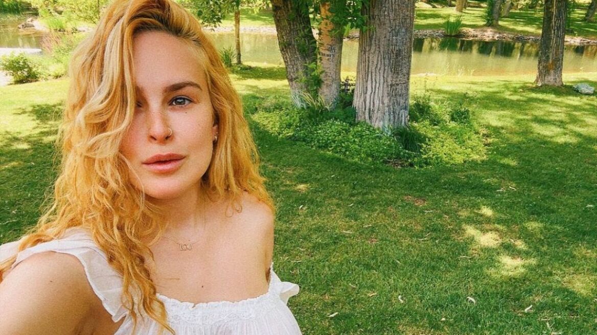 Ράμερ Γουίλις: Φωτογραφίζεται γυμνή και στέλνει ένα μήνυμα 