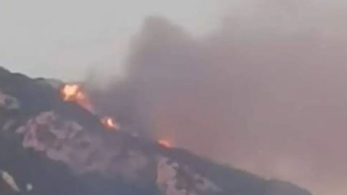 Άγιον Όρος: Οριοθετήθηκε η φωτιά