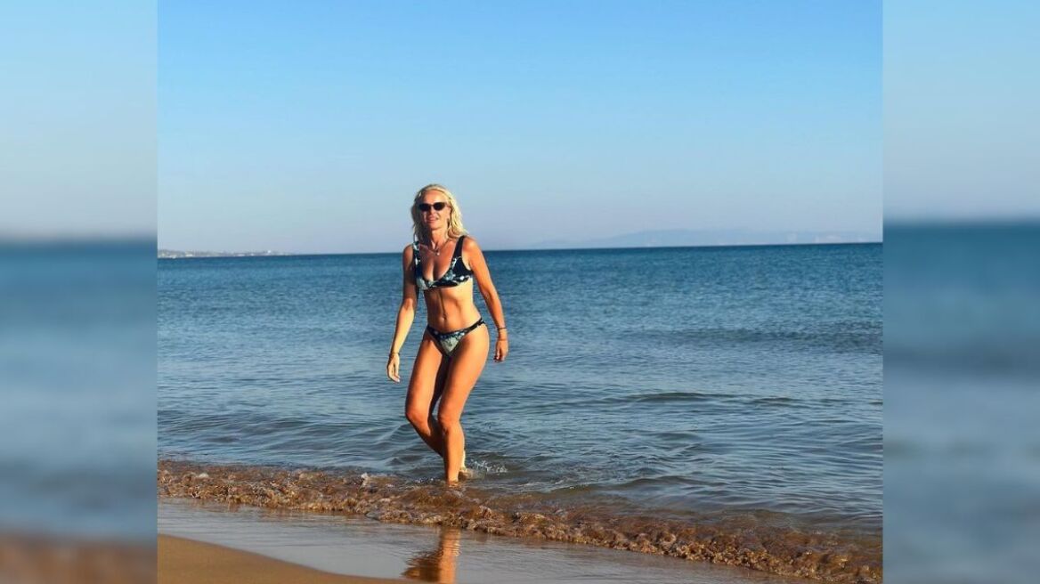 Μαρία Μπεκατώρου: Οι φωτογραφίες της με μαγιό από την Κεφαλονιά