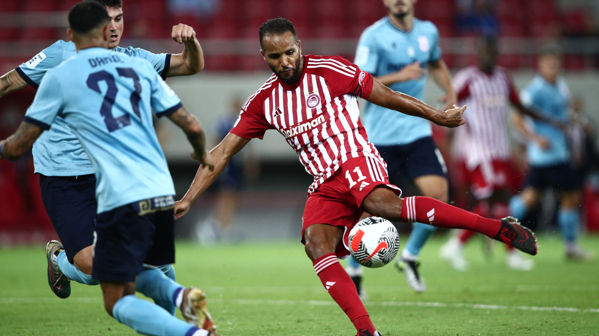 Ελ Αραμπί: «Κλειδί για τη νίκη η αλλαγή συστήματος αλλά χρειαζόμαστε χρόνο, είμαι χαρούμενος στον Ολυμπιακό»