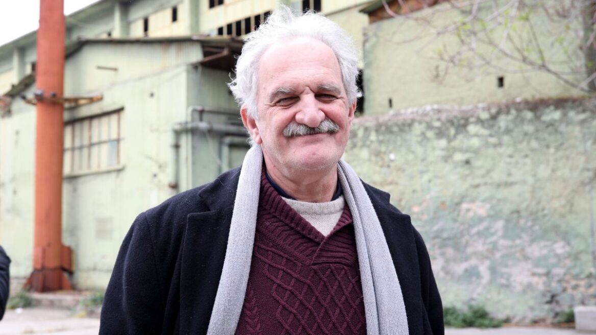 Δημήτρης Καταλειφός: «Φλερτάρω με την ιδέα να μπορώ να έχω στα τελευταία μου χρόνια έναν πιο ανέμελο βίο»