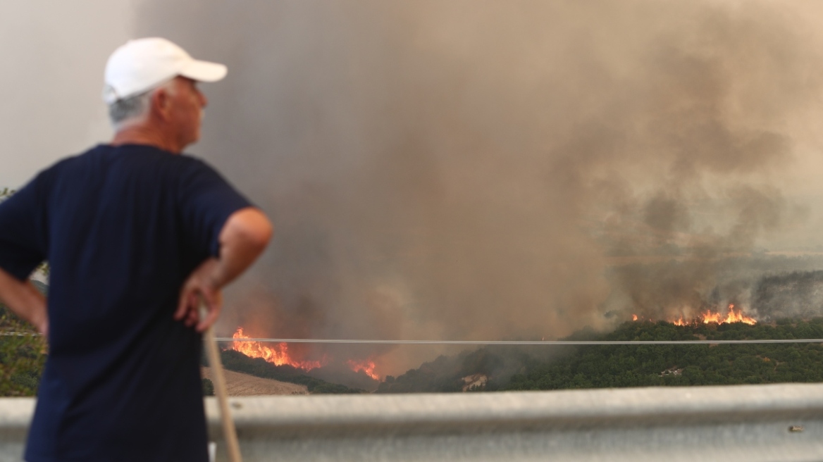 Διόνυσος: Δύο συλλήψεις για εμπρησμό από πρόθεση