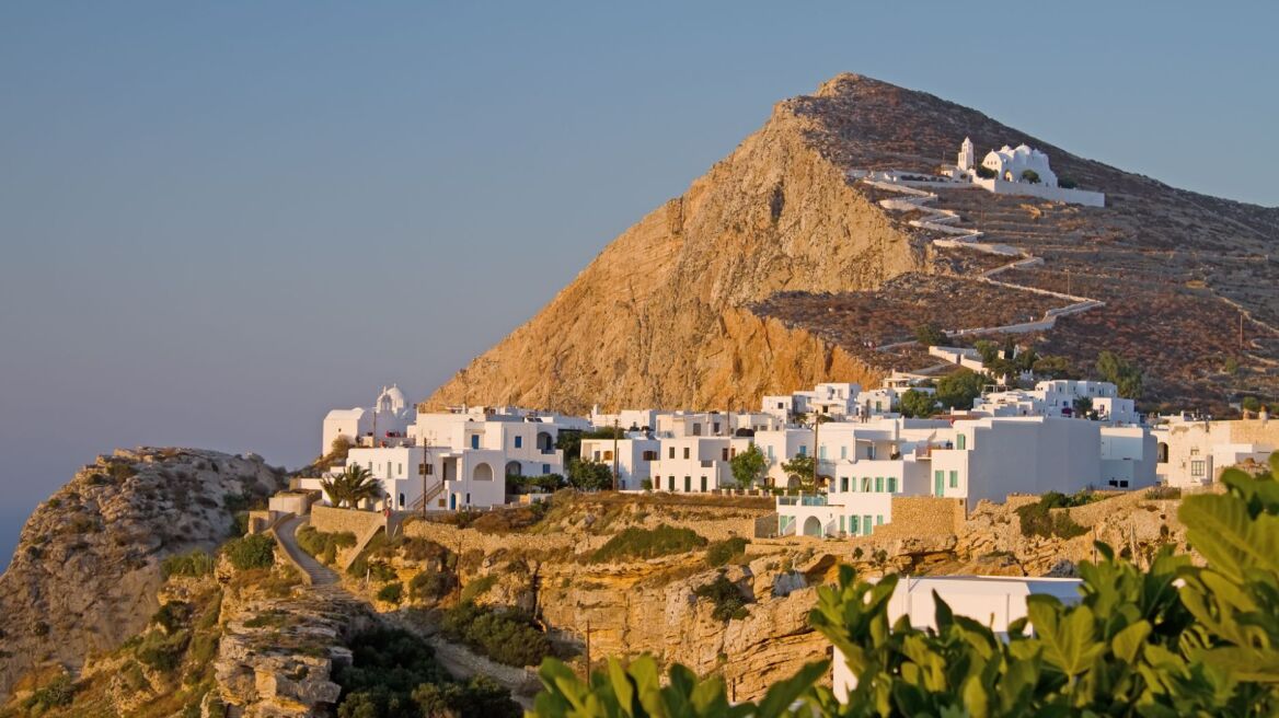 Φολέγανδρος: Ένας πλήρης οδηγός για το νησί με την αυθεντική, κυκλαδίτικη γοητεία