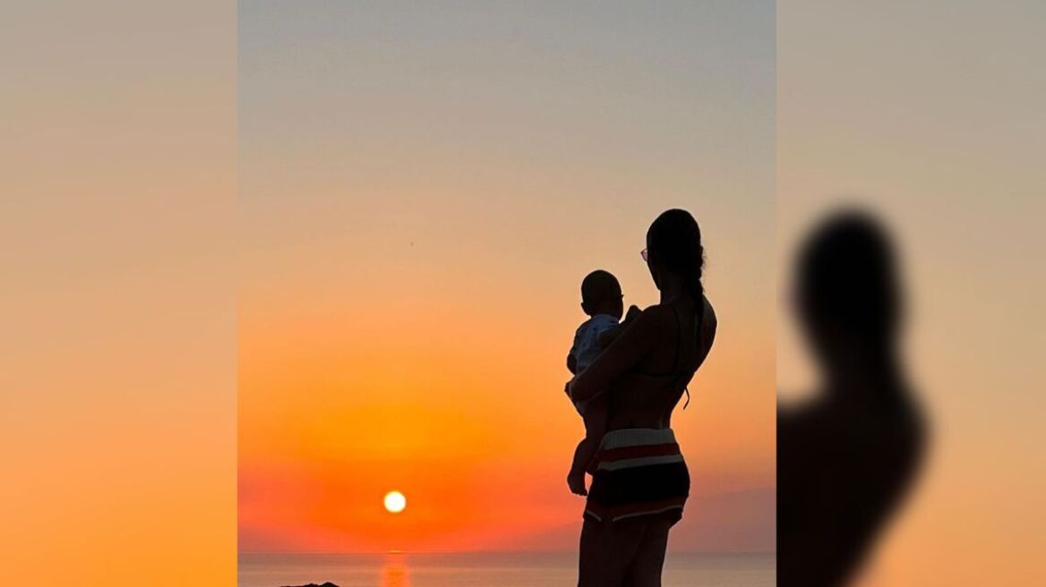 Ελένη Φουρέιρα: Η φωτογραφία με τον γιο της - «Στο αγαπημένο μου μέρος μαζί με τον αγαπημένο μου»