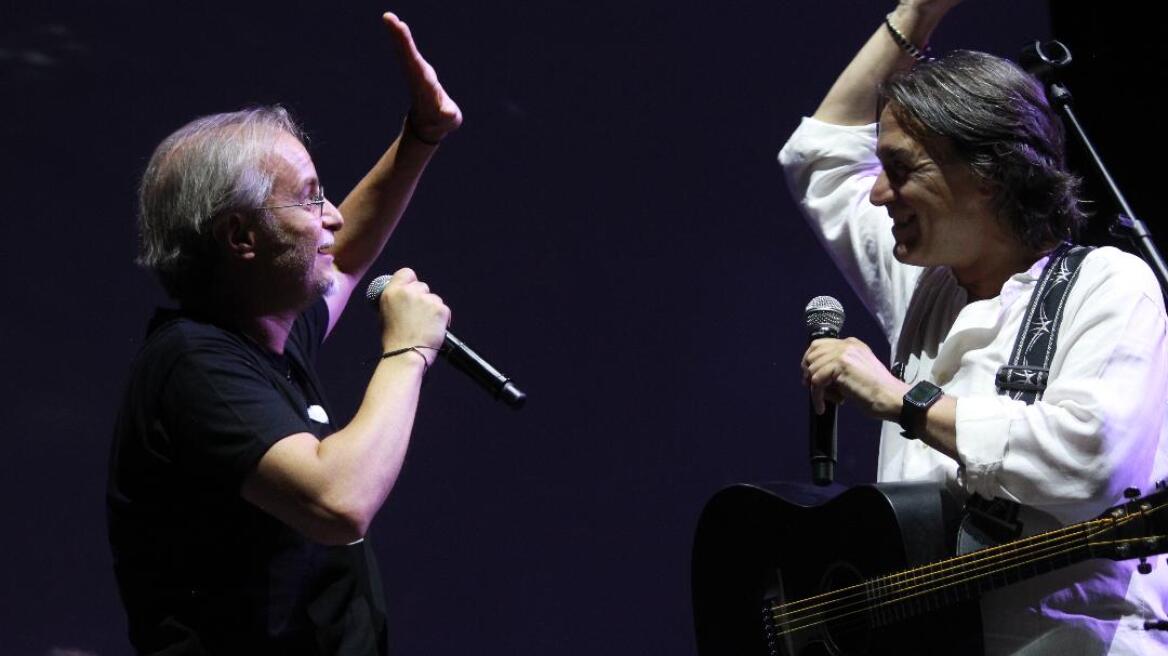 Γιάννης Κότσιρας - Μίλτος Πασχαλίδης: Θα δώσουν και δεύτερη συναυλία στο Θέατρο Βράχων 