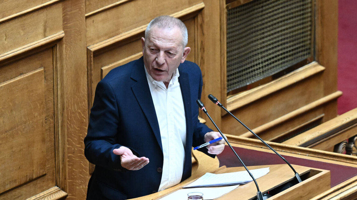 Παφίλης: «Νάντια Κομανέτσι» η στάση ΣΥΡΙΖΑ ΠΑΣΟΚ στην επιστολική ψήφο