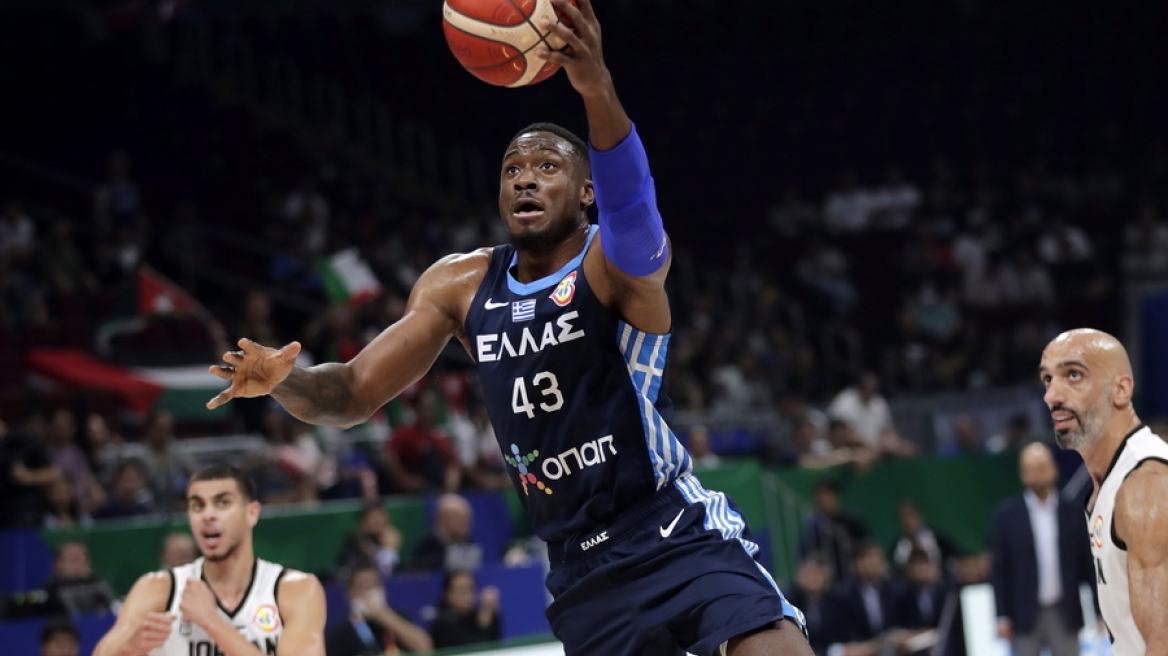 Θανάσης Αντετοκούνμπο: Επέλεξε την κορυφαία πεντάδα της Εθνικής Ελλάδας και ξέχασε τον Γκάλη - Δείτε βίντεο 