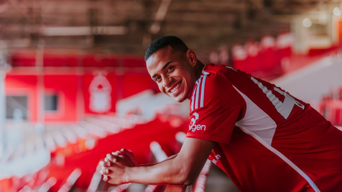 Νότιγχαμ Φόρεστ: Ανακοίνωσε Μουρίγιο και έκλεισε Χάντσον-Όντοϊ