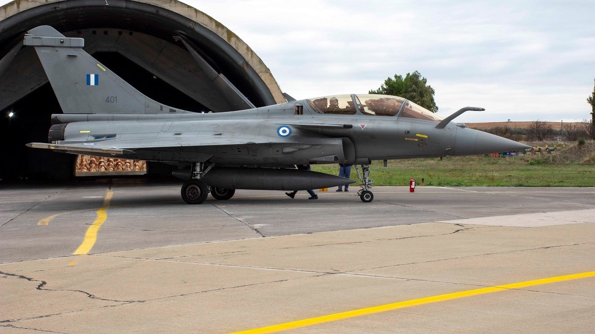 Έφτασε το 18ο μαχητικό Rafale στην αεροπορική βάση Τανάγρας