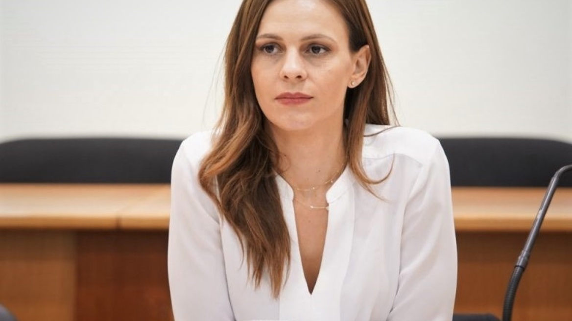    Αχτσιόγλου: Οι ασθενείς δεν είναι επαίτες, έχουν δικαιώματα και αξιοπρέπεια