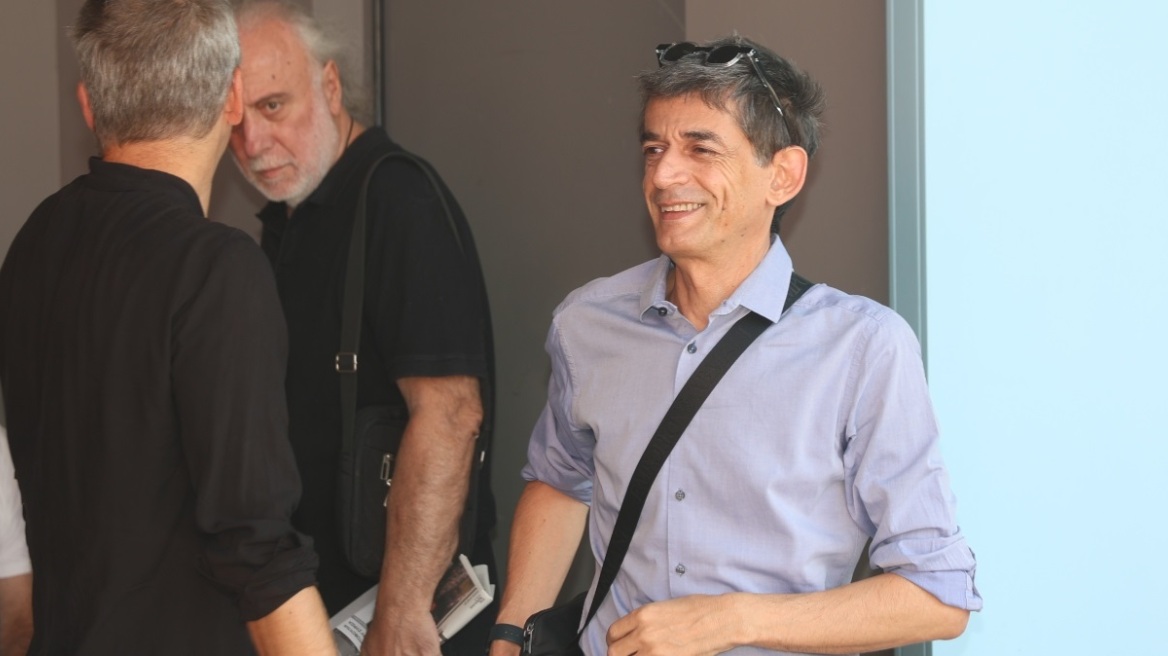  Ξέσπασμα Καρανίκα κατά διευθυντή της «Αυγής»: Αυτό το υποκείμενο οδηγεί την εφημερίδα σε κλείσιμο και δεν λυπάμαι