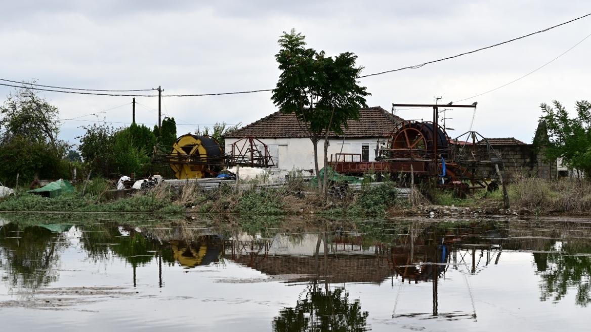 Κακοκαιρία Daniel: Νεκρές δύο γυναίκες στην Αστρίτσα Καρδίτσας - Στους 6 οι νεκροί