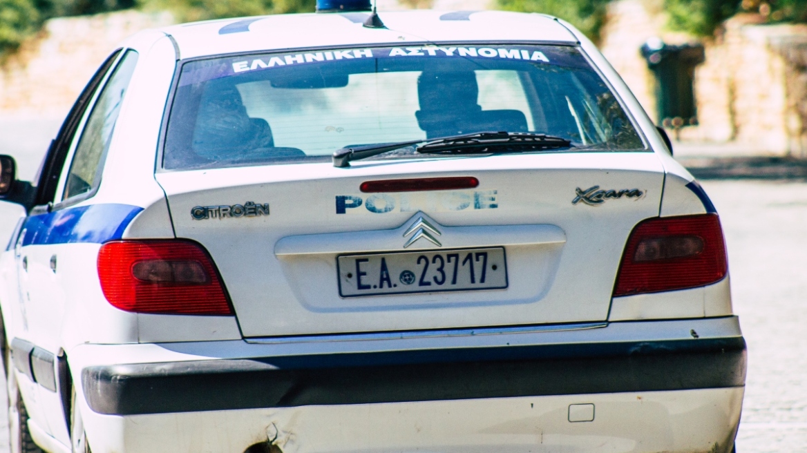 Χαλκιδική: Σπείρα έκλεβε πολυτελή αυτοκίνητα από ξένους τουρίστες – Ξεπερνά τα 1,2 εκατ. ευρώ η λεία